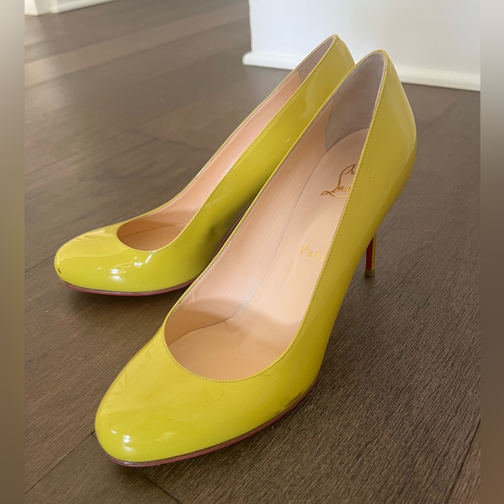 Christian Louboutin Dolly Pumps